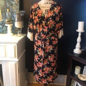 **SOLD** Floral robe